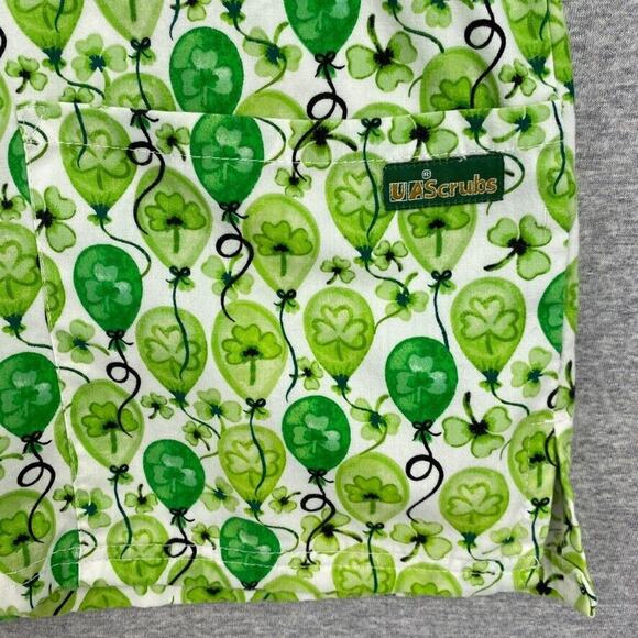 U A Scrubs Top Womens Small Green St Patricks Day Parade Short Sleeve Healthcare - Picture 7 of 13